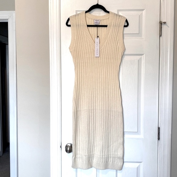 Koko and Mason Dresses & Skirts - ⭐️ NWT ⭐️ Long Sweater Dress